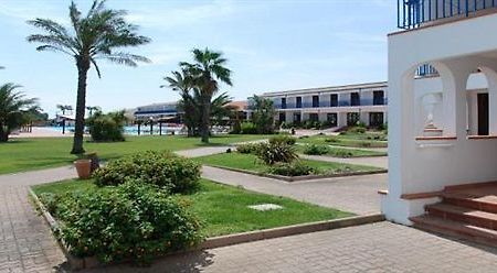 Hotel Club Santa Sabina Torre Santa Sabina Exterior photo