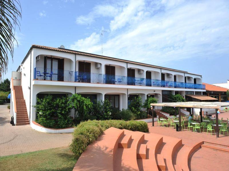 Hotel Club Santa Sabina Torre Santa Sabina Exterior photo