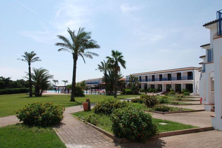 Hotel Club Santa Sabina Torre Santa Sabina Exterior photo