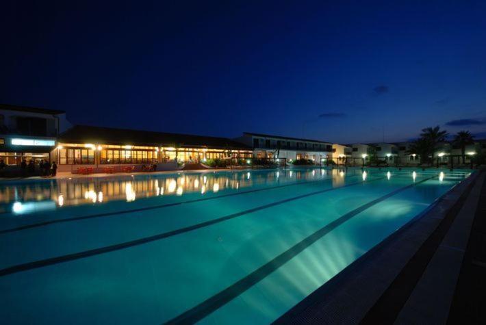 Hotel Club Santa Sabina Torre Santa Sabina Exterior photo